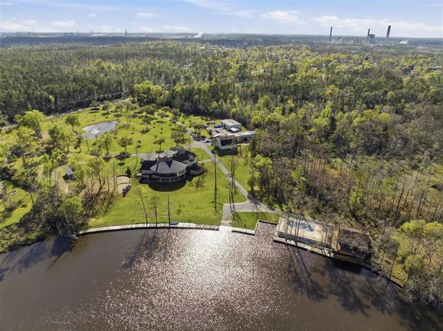 1046 Hollis Road, Westlake, LA 70669