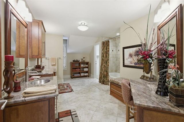 1046 Hollis Road, Westlake, LA 70669