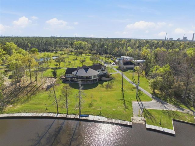 1046 Hollis Road, Westlake, LA 70669