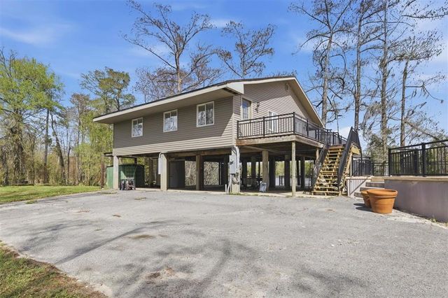 1046 Hollis Road, Westlake, LA 70669