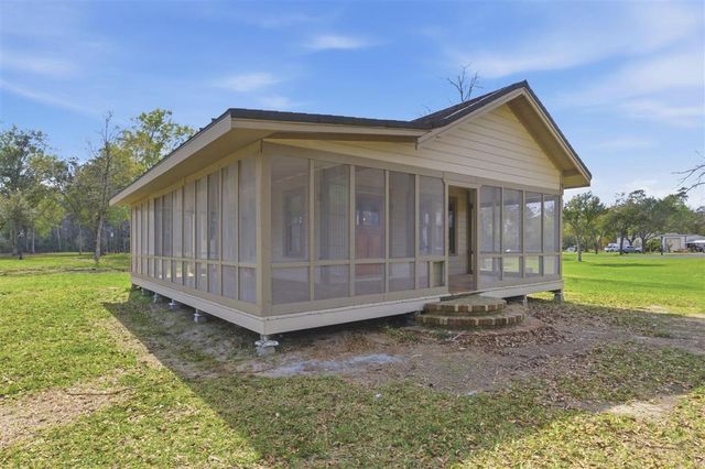 1046 Hollis Road, Westlake, LA 70669