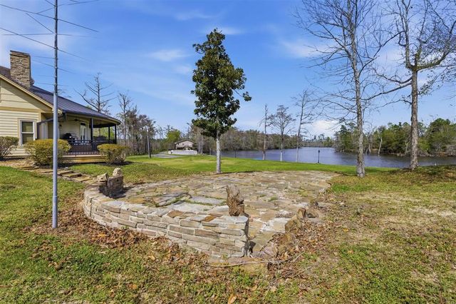 1046 Hollis Road, Westlake, LA 70669