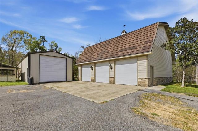 1046 Hollis Road, Westlake, LA 70669