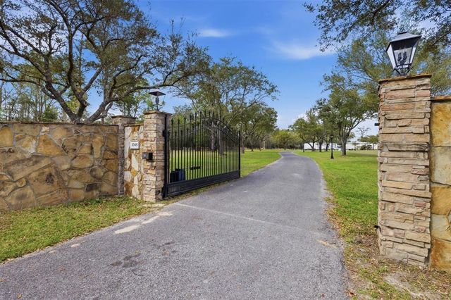 1046 Hollis Road, Westlake, LA 70669