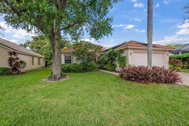 2534 Egret Lake Drive, Greenacres, FL 33413
