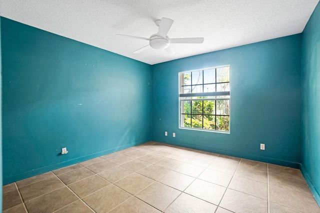 2534 Egret Lake Drive, Greenacres, FL 33413