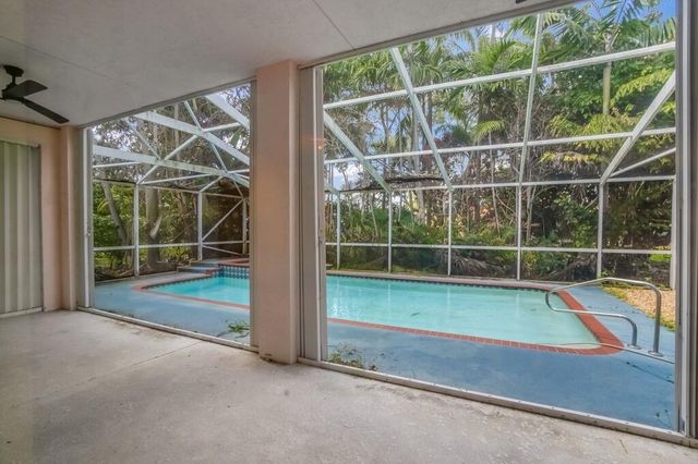 2534 Egret Lake Drive, Greenacres, FL 33413