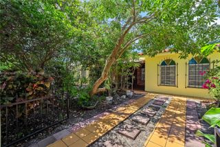 1712 SW 13th St, Miami, FL 33145