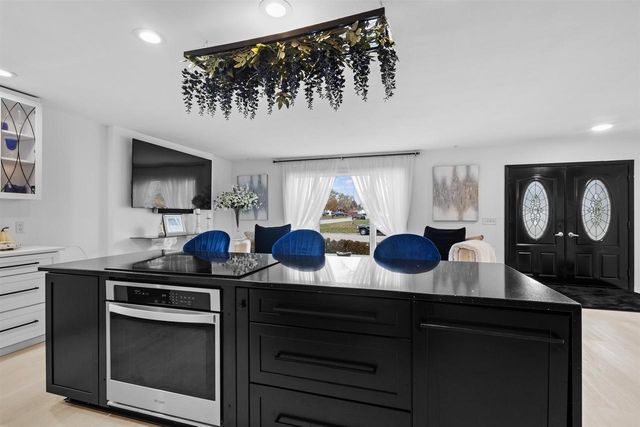 4228 Park View Drive, Janesville, WI 53546