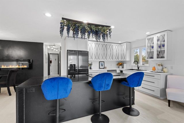 4228 Park View Drive, Janesville, WI 53546