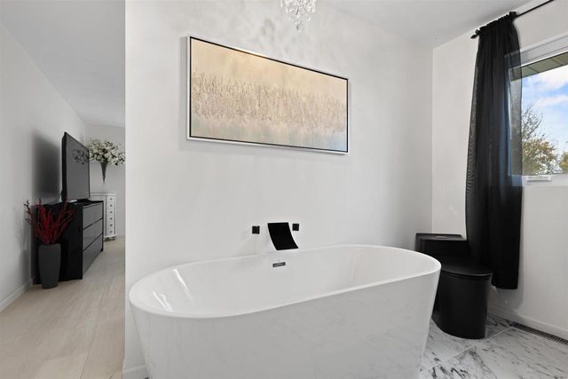 4228 Park View Drive, Janesville, WI 53546