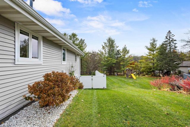 4228 Park View Drive, Janesville, WI 53546