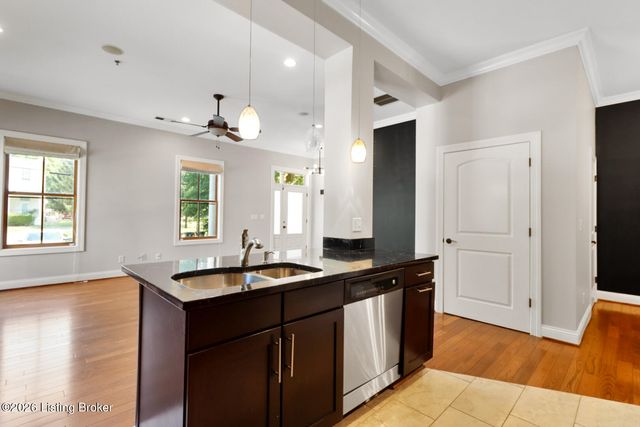 927 Cherokee Rd 5 E, Louisville, KY 40204