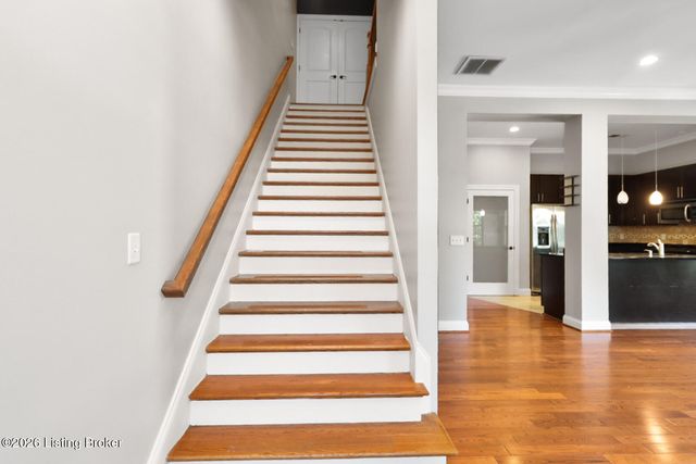 927 Cherokee Rd 5 E, Louisville, KY 40204