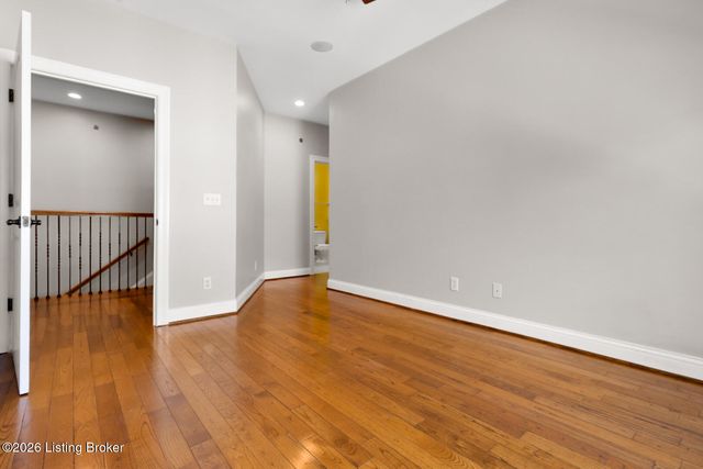 927 Cherokee Rd 5 E, Louisville, KY 40204