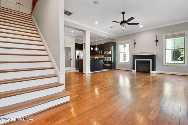927 Cherokee Rd 5 E, Louisville, KY 40204