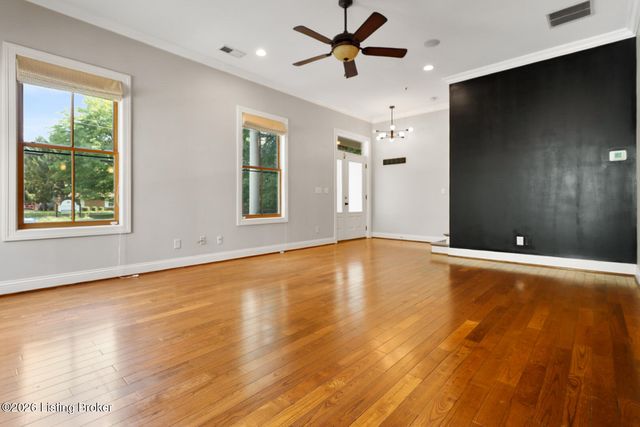 927 Cherokee Rd 5 E, Louisville, KY 40204