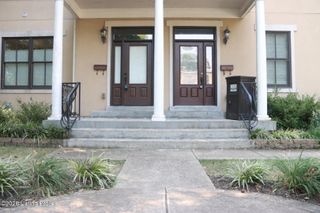 927 Cherokee Rd 5 E, Louisville, KY 40204