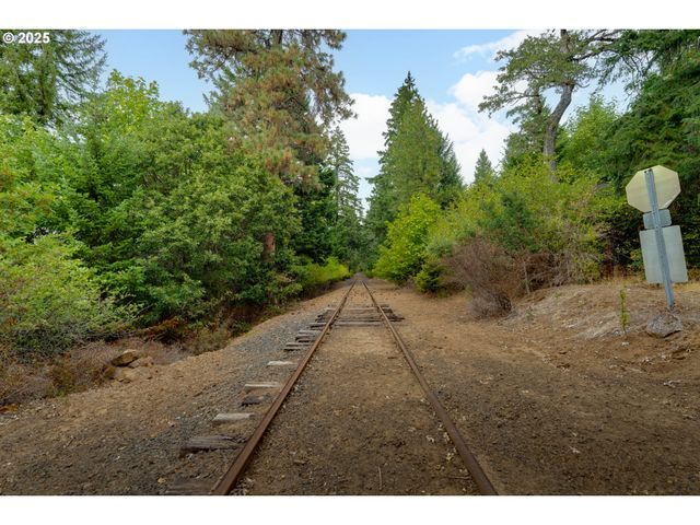 3125 DEE Hwy, Hood River, OR 97031