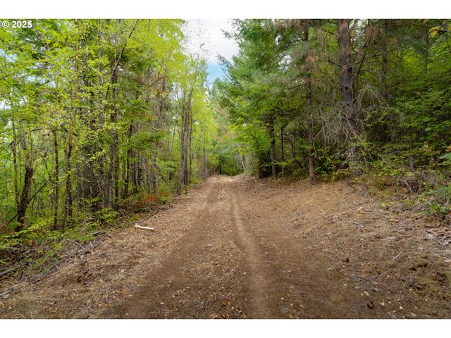 3125 DEE Hwy, Hood River, OR 97031