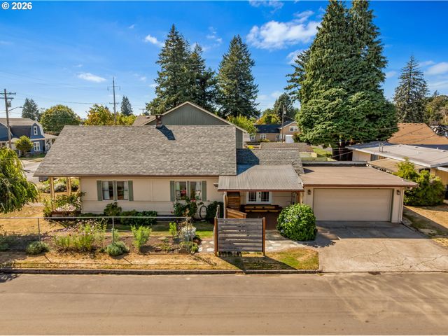 1235 C St, Washougal, WA 98671