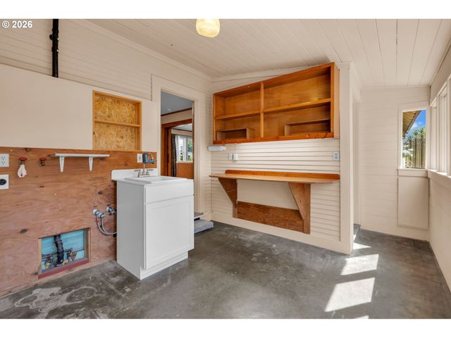 1235 C St, Washougal, WA 98671