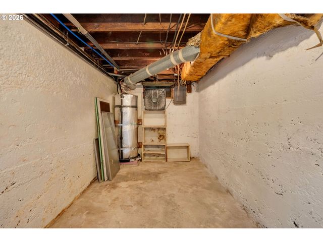 1235 C St, Washougal, WA 98671