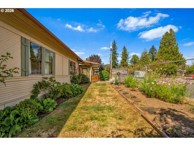 1235 C St, Washougal, WA 98671