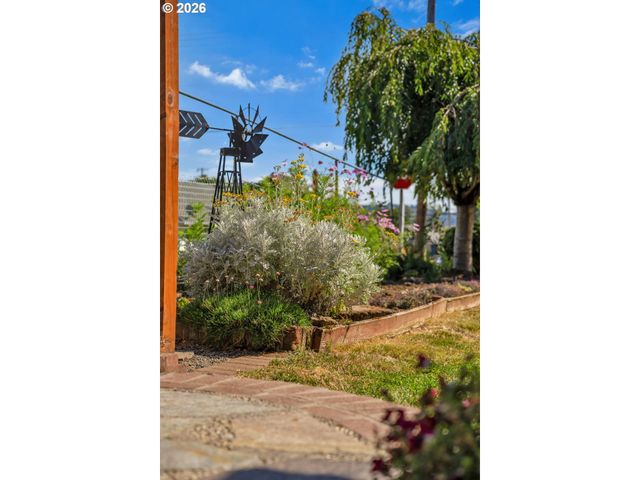1235 C St, Washougal, WA 98671