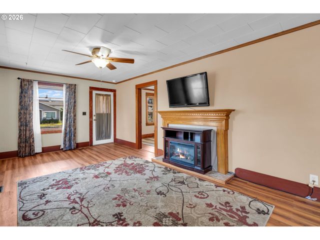 1235 C St, Washougal, WA 98671