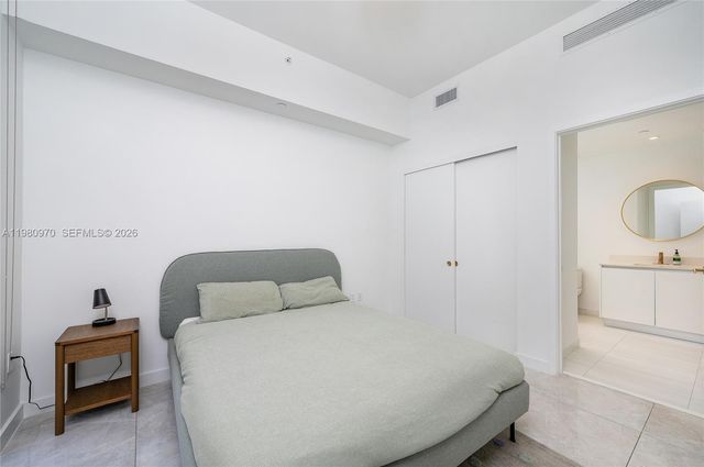 2678 Tigertail Avenue 413, Miami, FL 33133