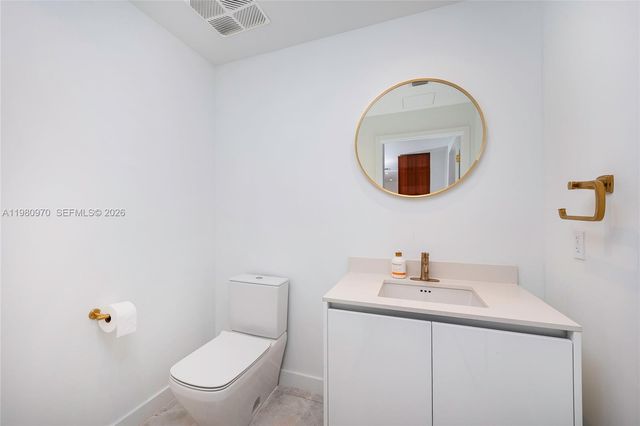 2678 Tigertail Avenue 413, Miami, FL 33133