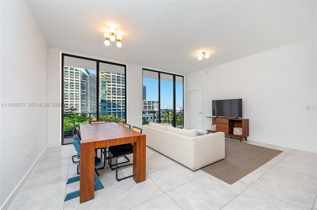 2678 Tigertail Avenue 413, Miami, FL 33133