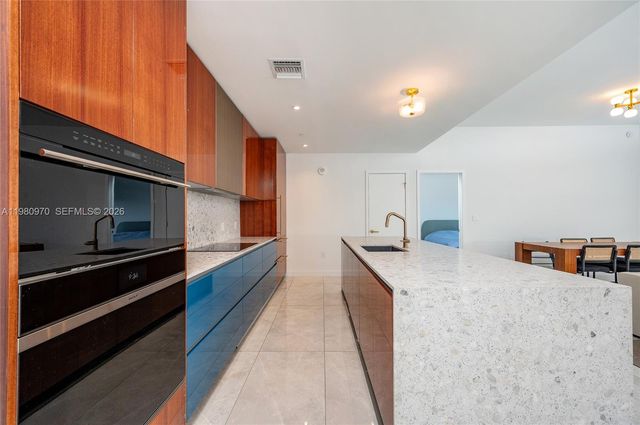 2678 Tigertail Avenue 413, Miami, FL 33133