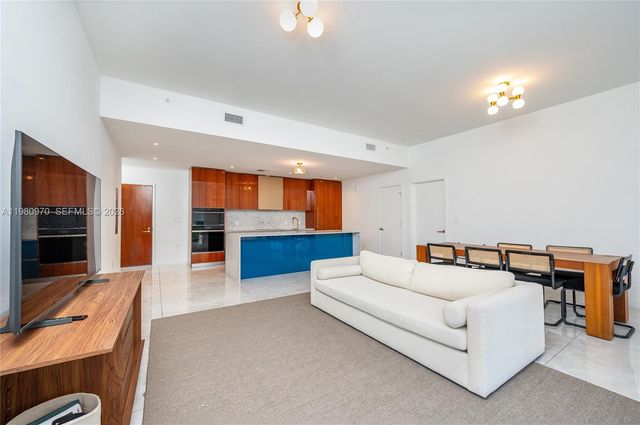 2678 Tigertail Avenue 413, Miami, FL 33133