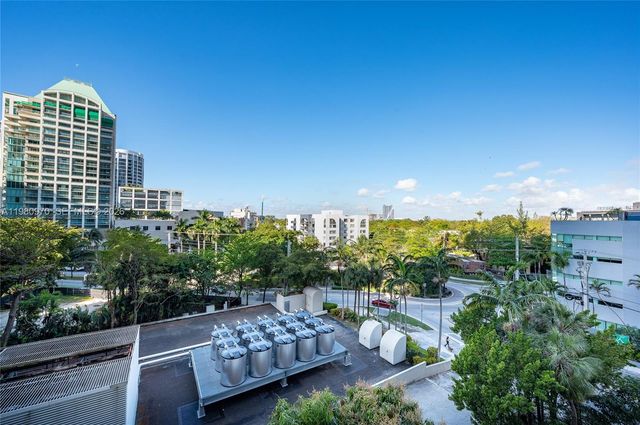 2678 Tigertail Avenue 413, Miami, FL 33133