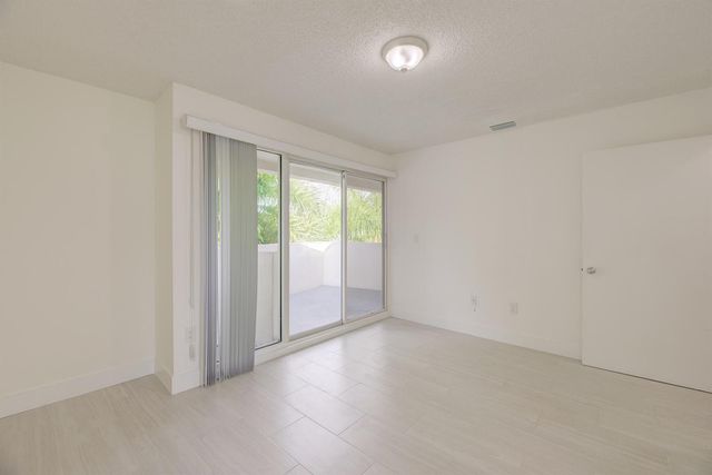 2100 Brickell Avenue 406, Miami, FL 33129