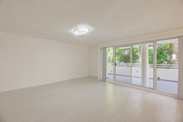 2100 Brickell Avenue 406, Miami, FL 33129