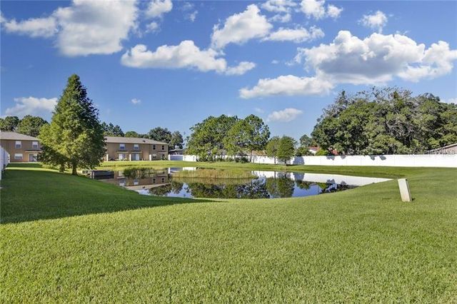 8008 SUTTON TERRACE LANE, Tampa, FL 33615