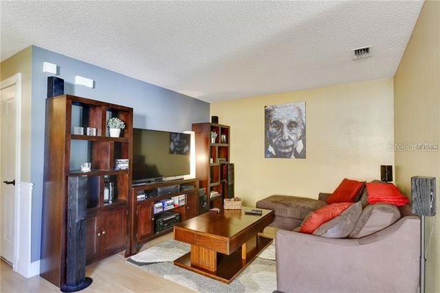 8008 SUTTON TERRACE LANE, Tampa, FL 33615
