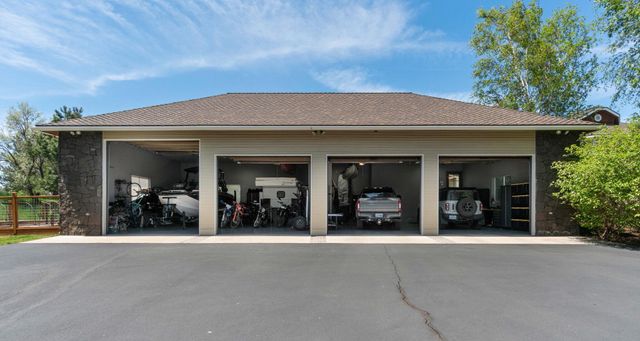 64095 Tamoli Lane, Bend, OR 97703
