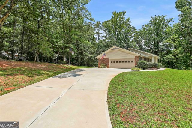 6650 Corico Way, Fairburn, GA 30213
