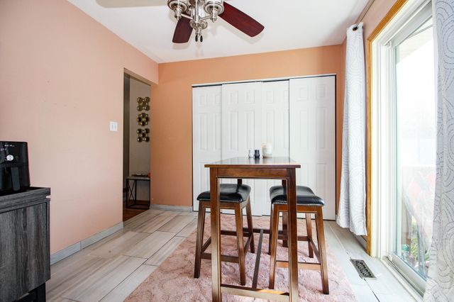 4827 E 1040 N, Demotte, IN 46310