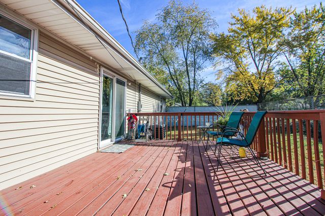 4827 E 1040 N, Demotte, IN 46310