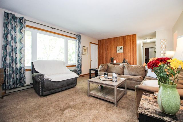 4827 E 1040 N, Demotte, IN 46310