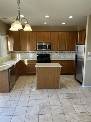 19050 E Crestridge Circle, Aurora, CO 80015