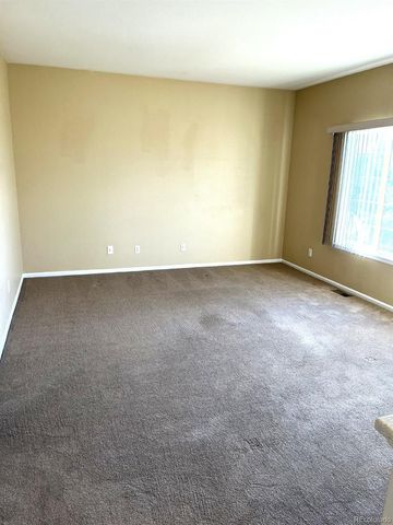 19050 E Crestridge Circle, Aurora, CO 80015