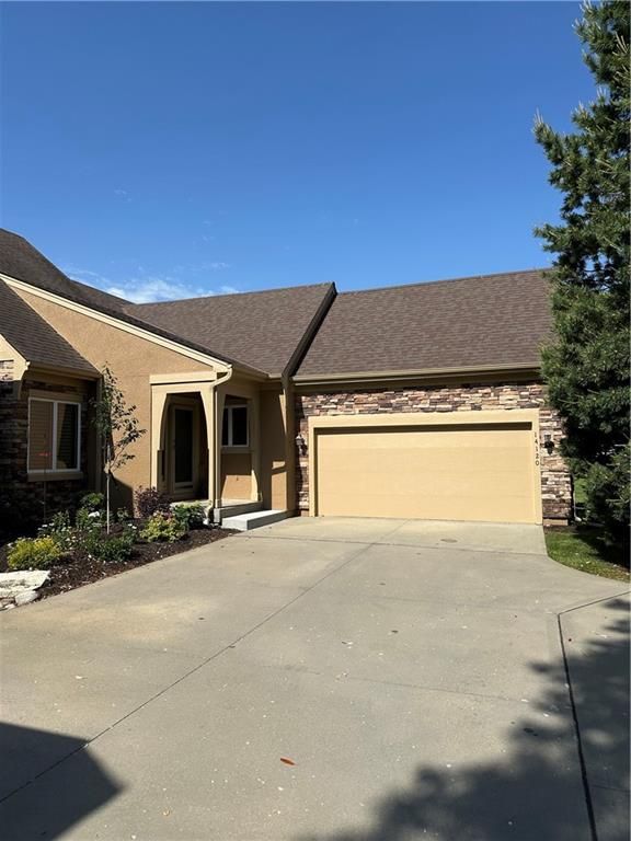 14120 S Summit Street, Olathe, KS 66062