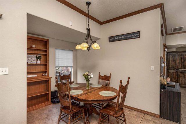 93 NE Simmons Cir, Fletcher, OK 73541