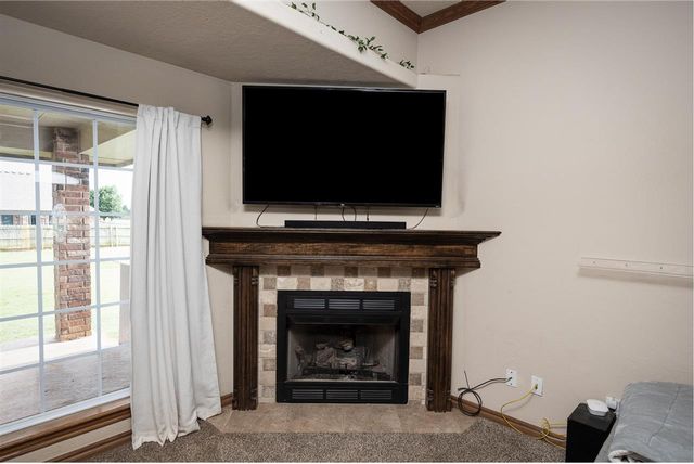 93 NE Simmons Cir, Fletcher, OK 73541
